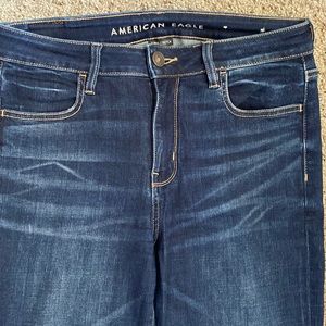 American Eagle Hi-Rise Jegging in Dark wash size 10 L